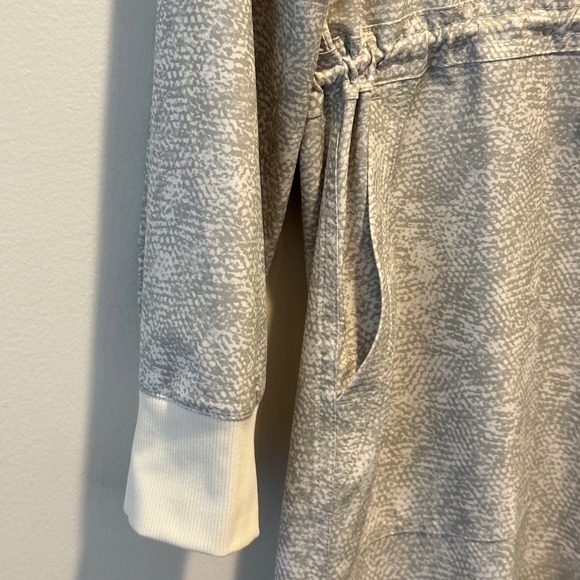 Athleta Zuma Shirt Dress Womens Small Snake Print Long Sleeve Athleisure Travel - Picture 7 of 12